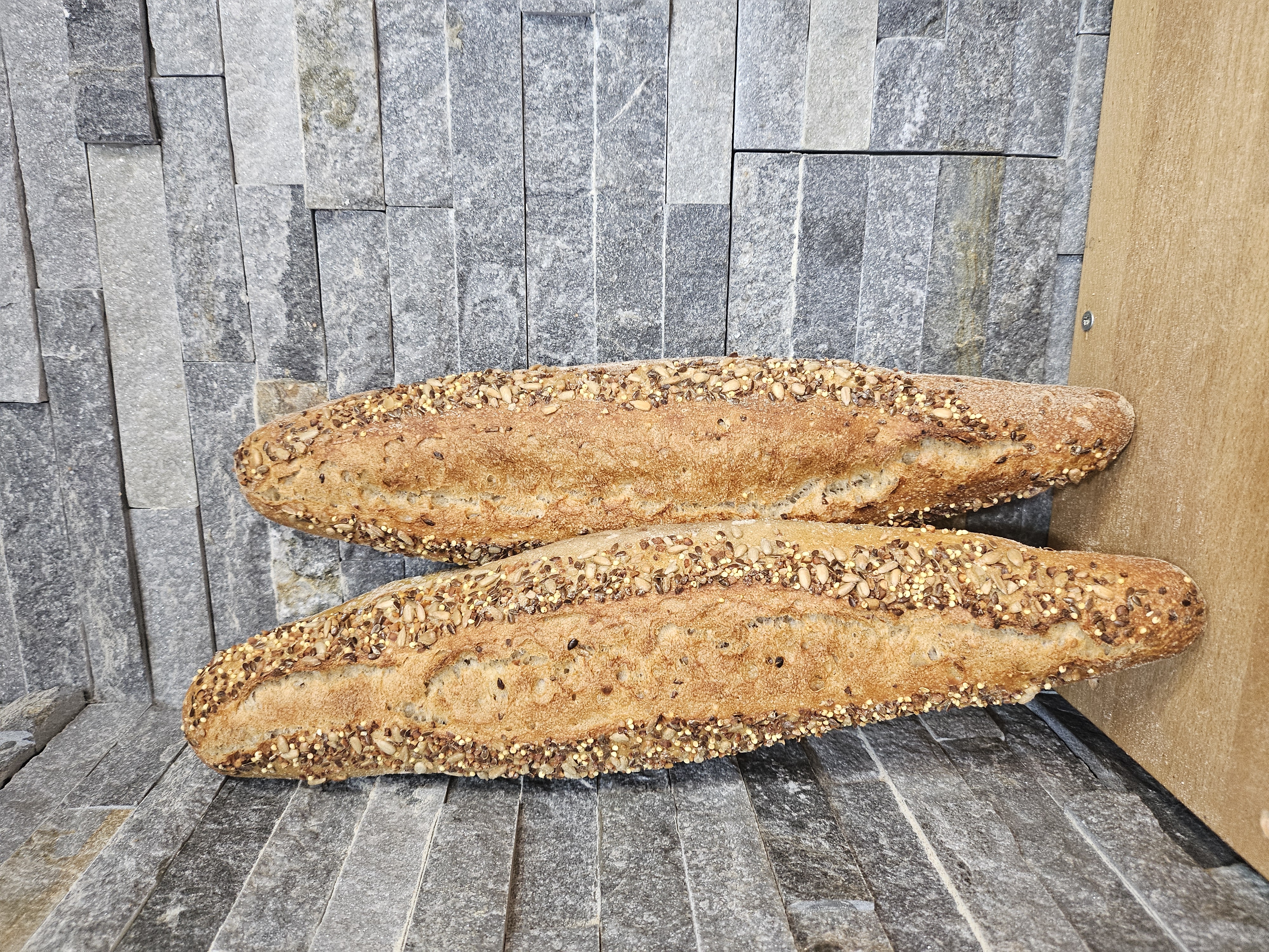 <div class="trix-content">
  <div><strong>Baguette aux 6 céréales</strong></div>
</div>
